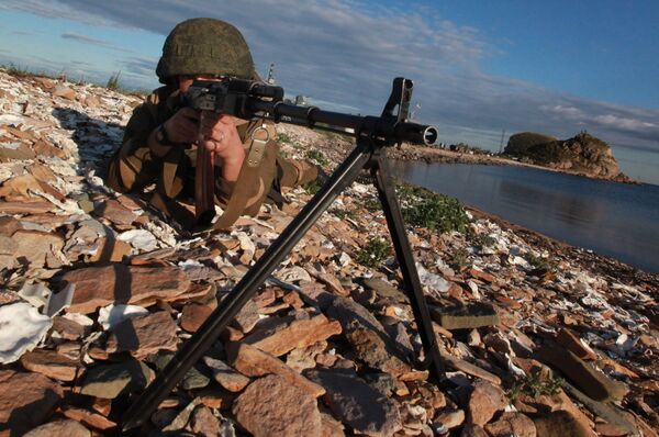 Пулеметчик во время проверки боевой готовности войск Восточного военного округа