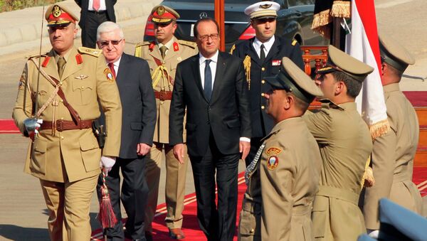 Президент Ирака Фуад Маасум и президент Франции Франсуа Олланд в Багдаде