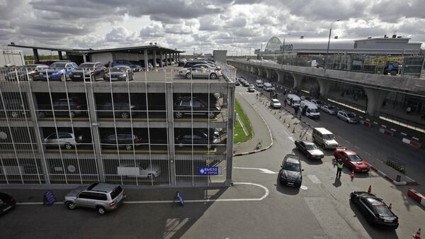 Многоярусная парковка международного аэропорта Внуково. Архивное фото