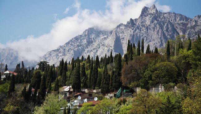 Вид на гору Ай-Петри в Крыму