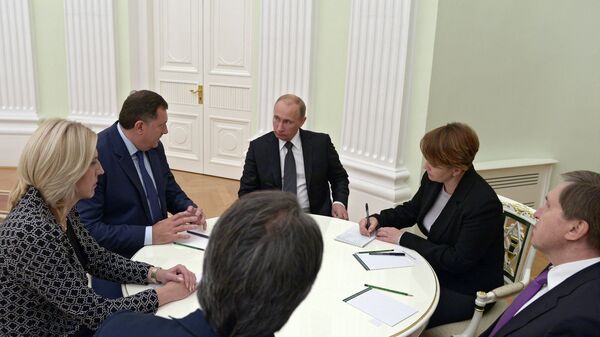 В.Путин провел рабочую встречу с М.Додиком