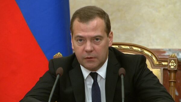 Повышение зарплат бюджетникам будет продолжено - Медведев
