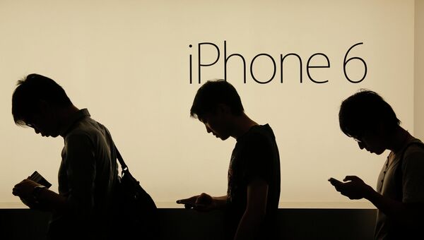 Старт продаж Apple iPhone 6. Архивное фото