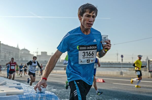 Участник на дистанции Московского марафона 2014