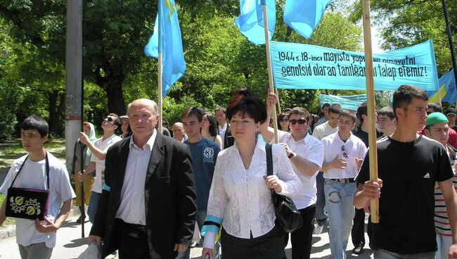 Шествие колон в День депортации крымских татар 18 мая. Архивное фото