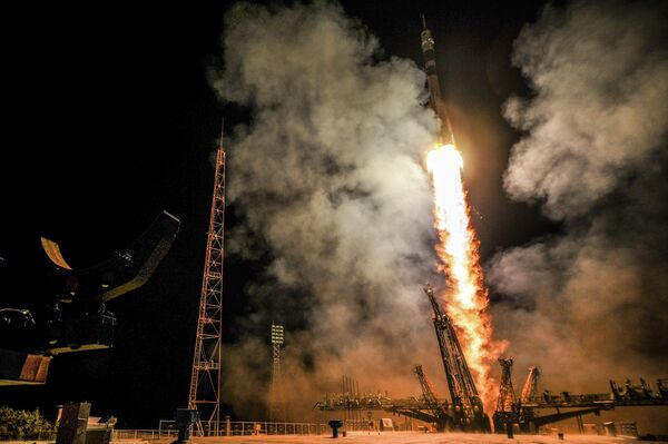 Старт ракеты Союз ТМА-14М с основным экипажем 41/42-й длительной экспедиции на МКС на космодроме Байконур