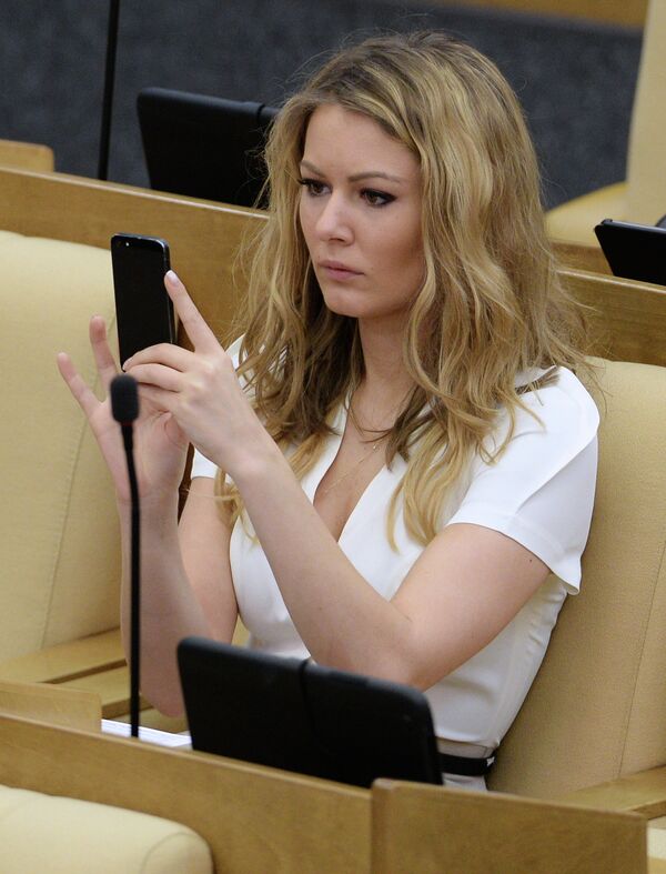 Член комитета ГД по культуре Мария Кожевникова на пленарном заседании Государственной думы РФ
