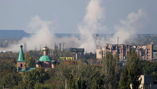 После обстрела аэропорта в Донецке на востоке Украины