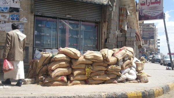 Ситуация на улицах Саны после того, как сторонники Аль-хуси начали покидать столицу, Йемен. Архивное фото