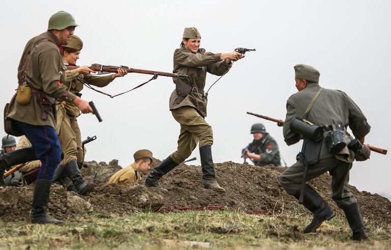 Военно-историческая реконструкция боев за Мамаев курган