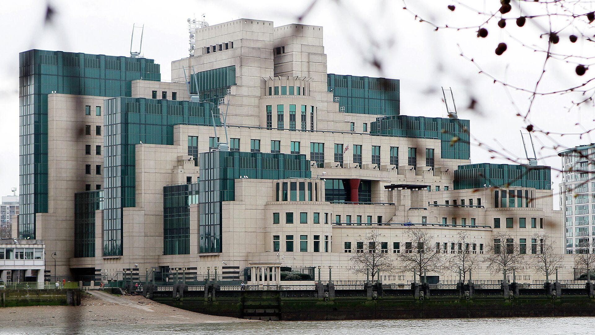 Штаб-квартира внешней разведки Великобритании MI6 в Лондоне - РИА Новости, 1920, 21.03.2021