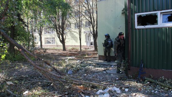 Бои в районе аэропорта города Донецка. Архивное фото