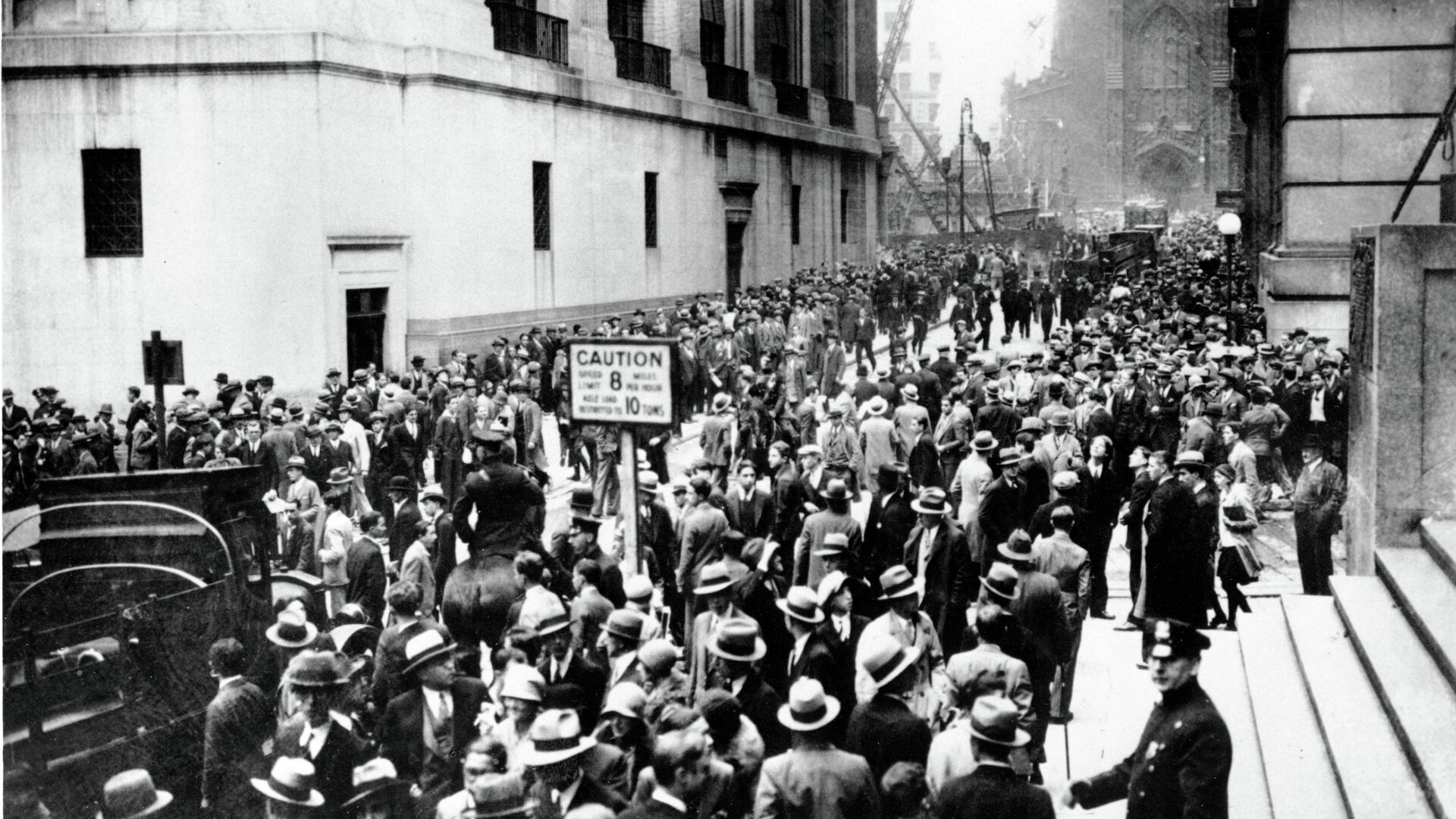 Толпа на Уолл-стрит в Нью-Йорке, США. 1929 - РИА Новости, 1920, 03.09.2020