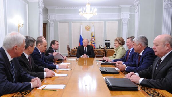 Президент России Владимир Путин на совещании с постоянными членами Совета безопасности РФ. Архивное фото