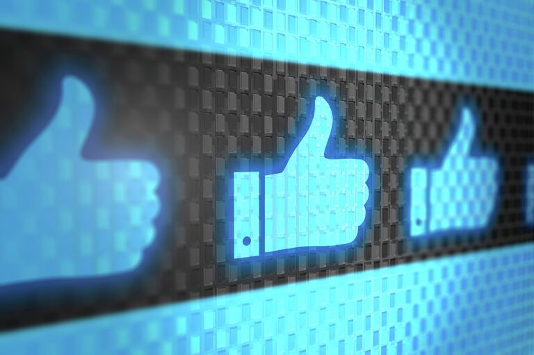 Символ Like на экране Символ Like на экране