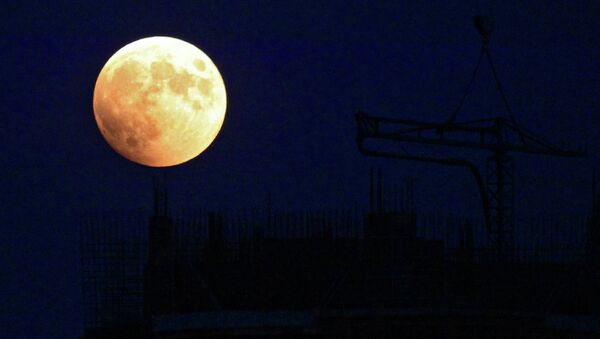 Полное лунное затмение на Дальнем Востоке
