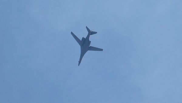 Самолеты ВВС США, пролетающие над сирийским городом Кобани