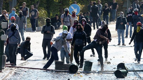Столкновения протестующих с полицией в Турции. Анкара, 9 октября 2014