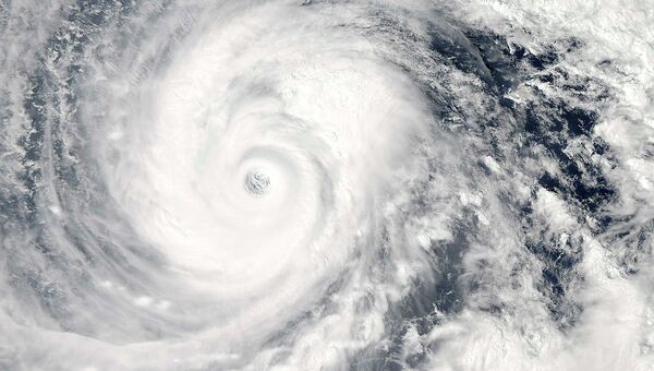 Тайфун Вонгфонг в Тихом океане. 10 октября 2014 год