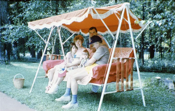 Михаил Сергеевич Горбачев с семьей на даче