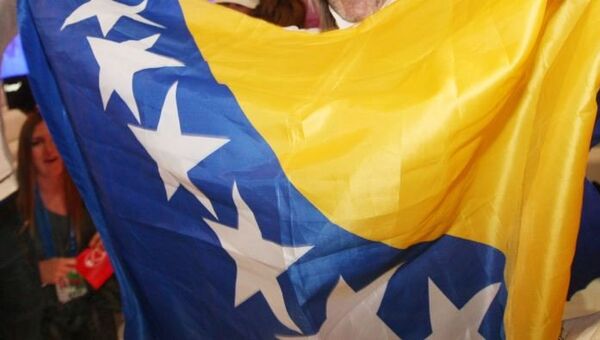 Флаг Боснии и Герцеговины. Архивное фото