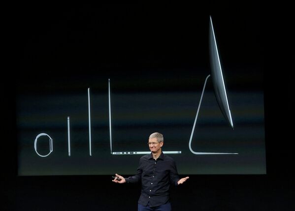 Генеральный директор Apple Тим Кук во время презентации в штаб-квартире компании