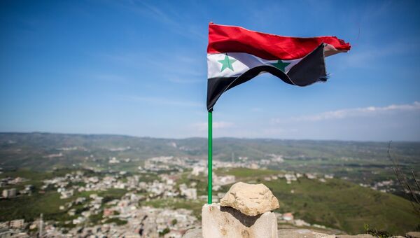 Флаг Сирии над крепостью Крак де Шевалье, Архивное фото