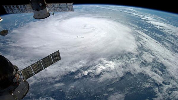 Ураган Гонсало в Атлантическом океане. 18 ноября 2014