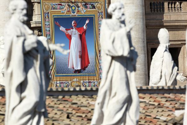 Гобелен с изображением Папы Павла VI в Ватикане