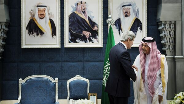Госсекретарь США Джон Керри и министр иностранных дел Саудовской Аравии Сауд аль-Фейсал