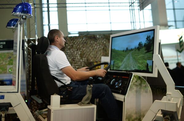 Тренажер КАМАЗ на динамической платформе на XVIII Международной выставке Интерполитех-2014