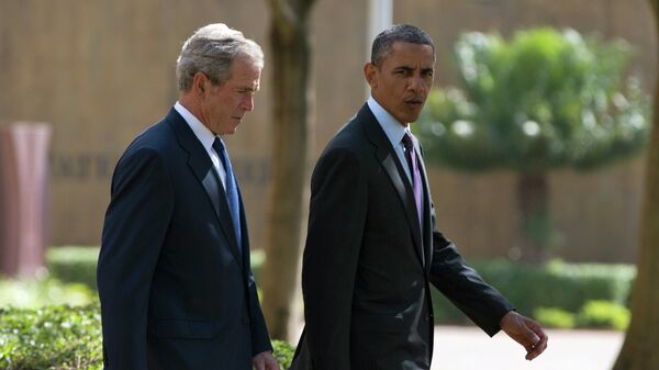 Барак Обама и Джордж Буш-Младший. Архивное фото