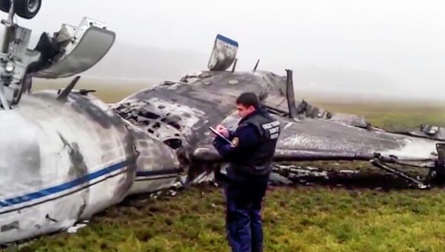 На месте крушения легкомоторного самолета Falcon в аэропорту Внуково. Архивное фото