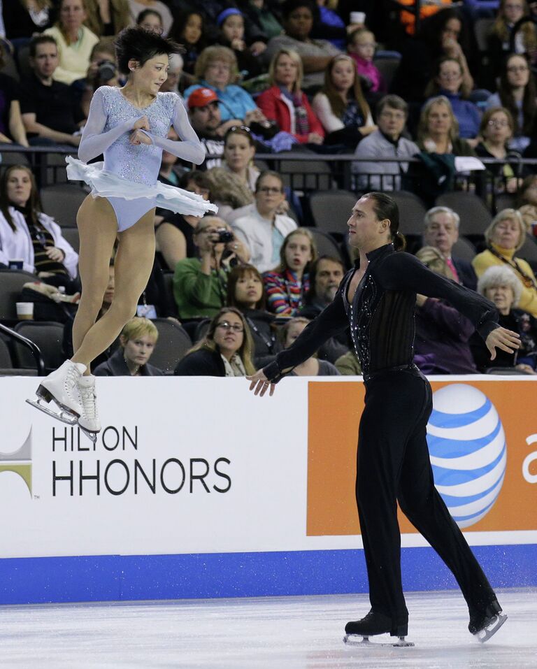 Российские фигуристы Юко Кавагути и Александр Смирнов на Skate America