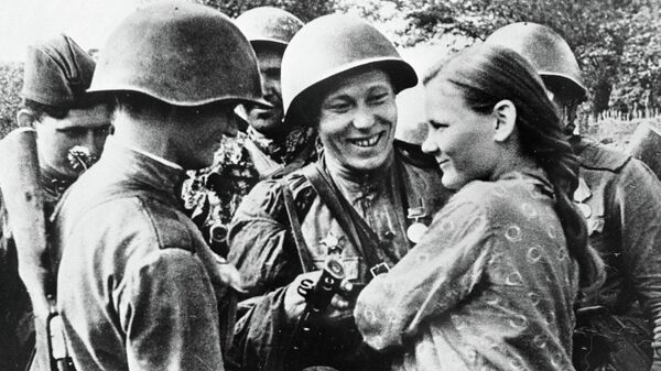 Cоветские солдаты во время Великой отечественной войны. Архивное фото