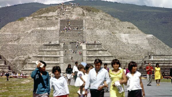 Древний город ацтеков Теотиуакан, архивное фото
