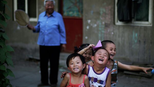 Дети на улице Пекина. Архивное фото