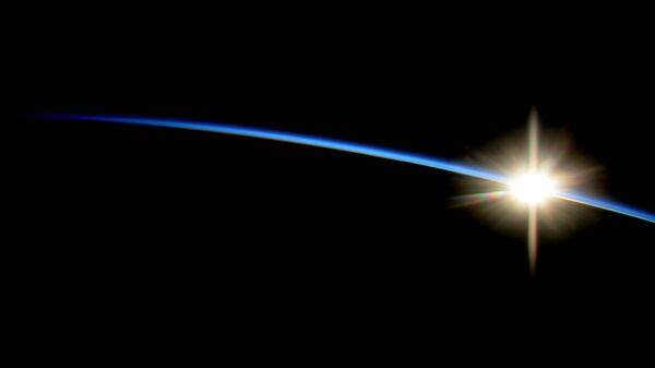 Восход с Международной космической станции. Архивное фото