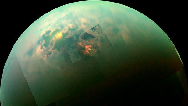 Отражение солнечного света на поверхности северных полярных морей Титана