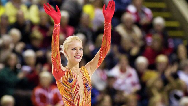 Фигуристка Анна Погорилая на этапе Гран-при Skate Canada