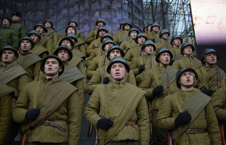 Репетиция торжественного марша, посвященного легендарному параду 1941 года