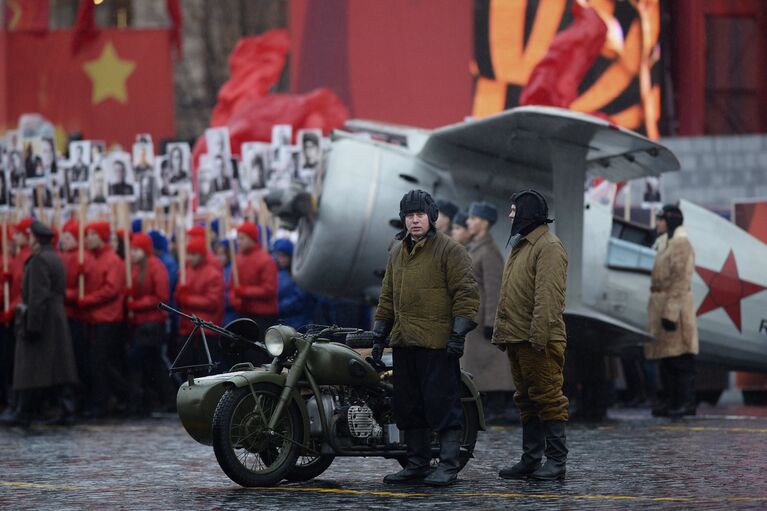 Торжественный марш, посвященный параду 1941 года