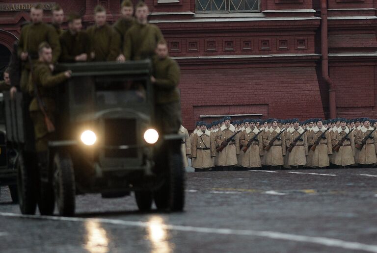 Торжественный марш, посвященный параду 1941 года