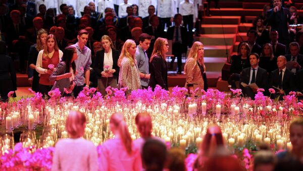 Церемония памяти о погибших при крушении Boeing под Донецком в Амстердаме