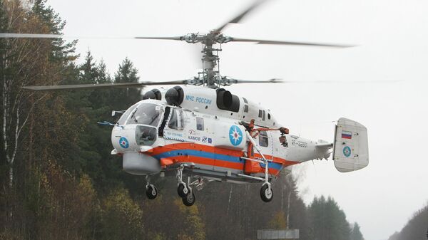 Поисково-спасательный вертолет МЧС России Ка-32. Архивное фото