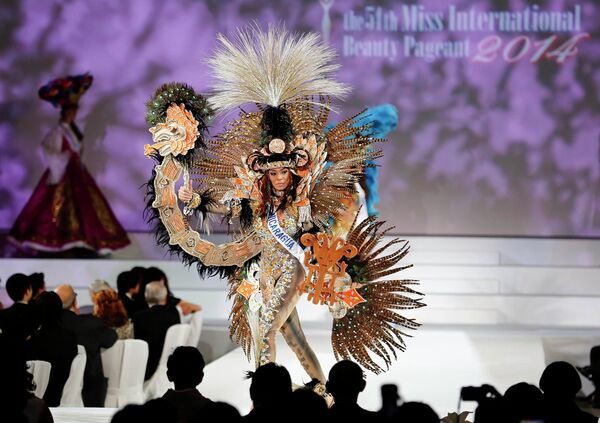 Представительница государства Никарагуа. Финал международного конкурса красоты Miss International в Токио