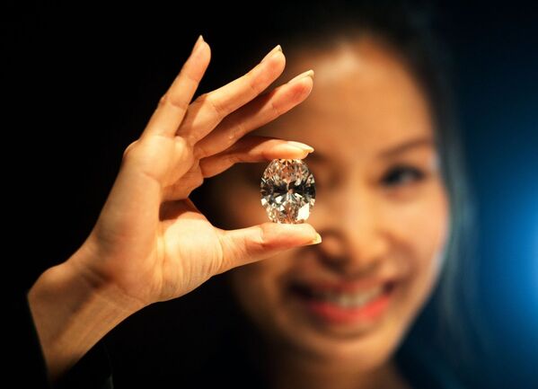 Крупнейший в мире бриллиант весом 118,28 карата на торгах аукционного дома Sotheby's