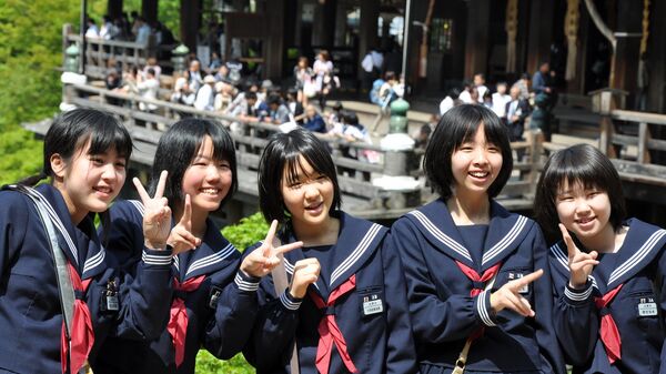 Японские школьники. Архивное фото. Архивное фото