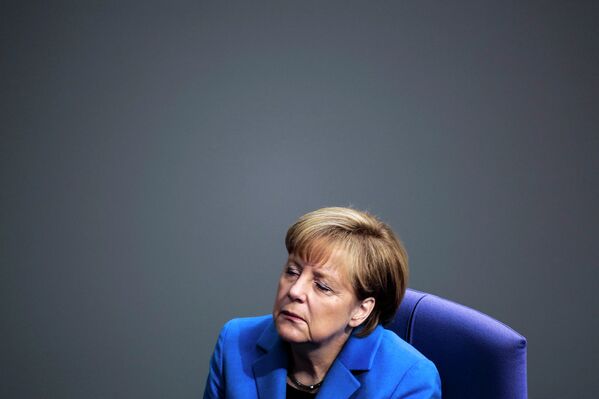 Канцлер Германии Ангела Меркель во время специальной сессии парламента по случаю годовщины падения Берлинской стены
