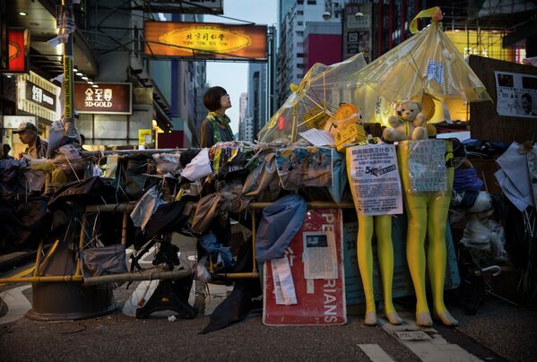 Баррикады протестующих в Гонконге